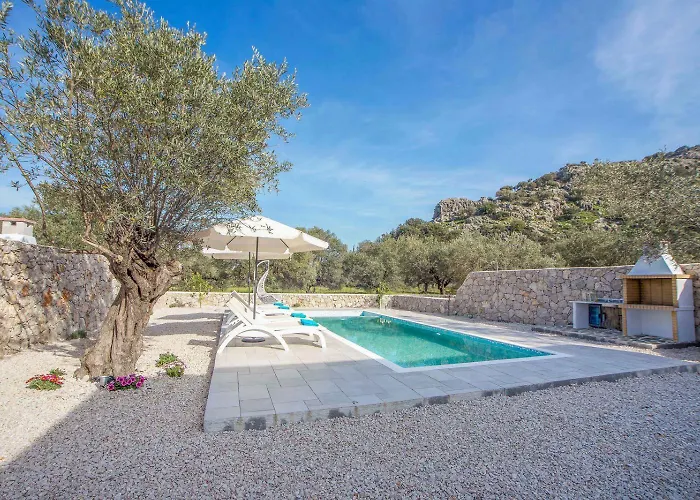 Dream White Vila Kalathos